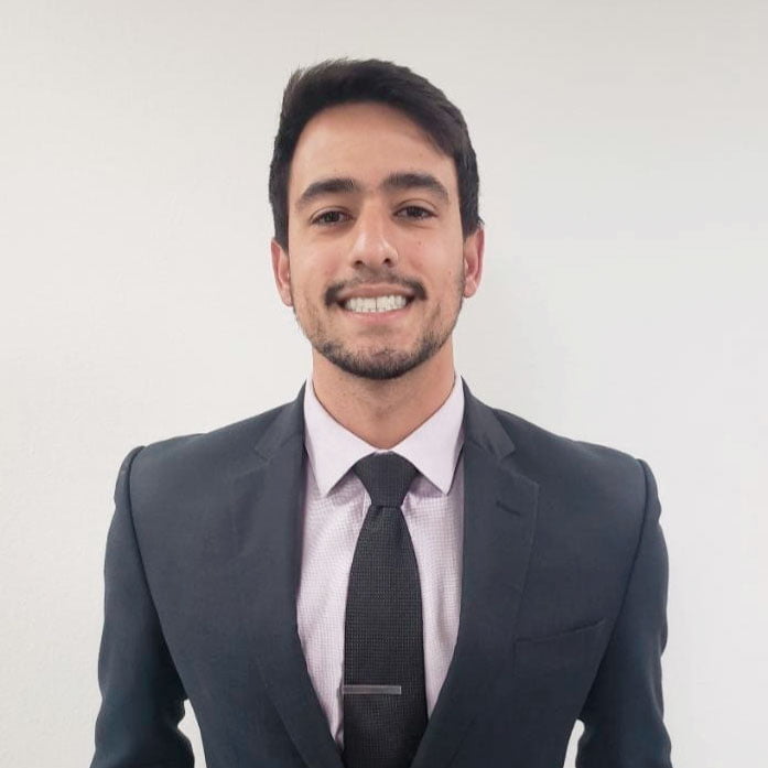 Ilian-professional-headshot