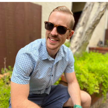 tim van Emily Chang Employee Photo